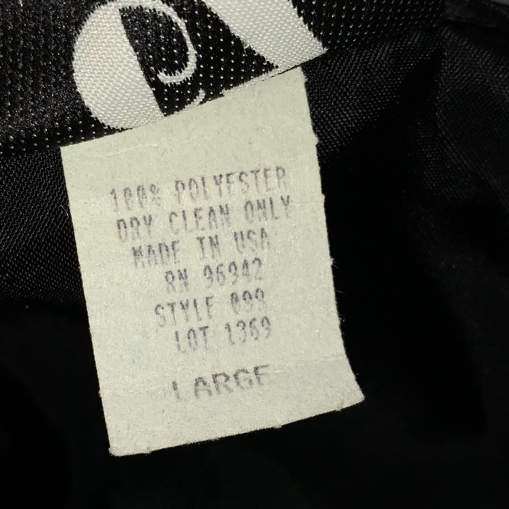 a r t :: Vintage Velvet Satin Funky Embroidered Vest - Picture 5 of 10